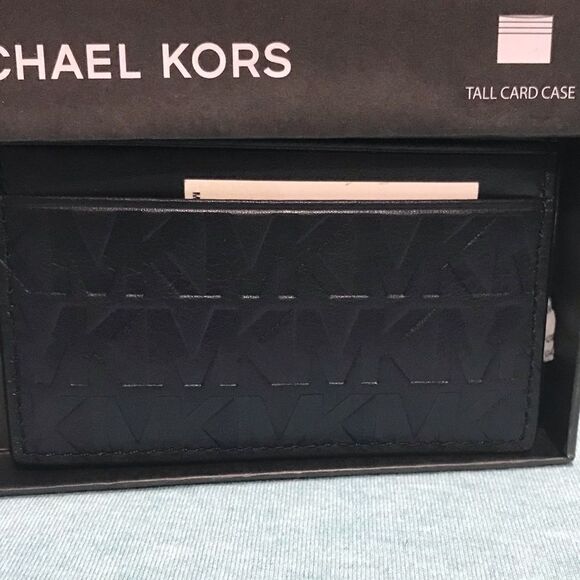 Michael Kors LEATHER Men's Tall Embossed Leather Card Case - Picture 2 of 11